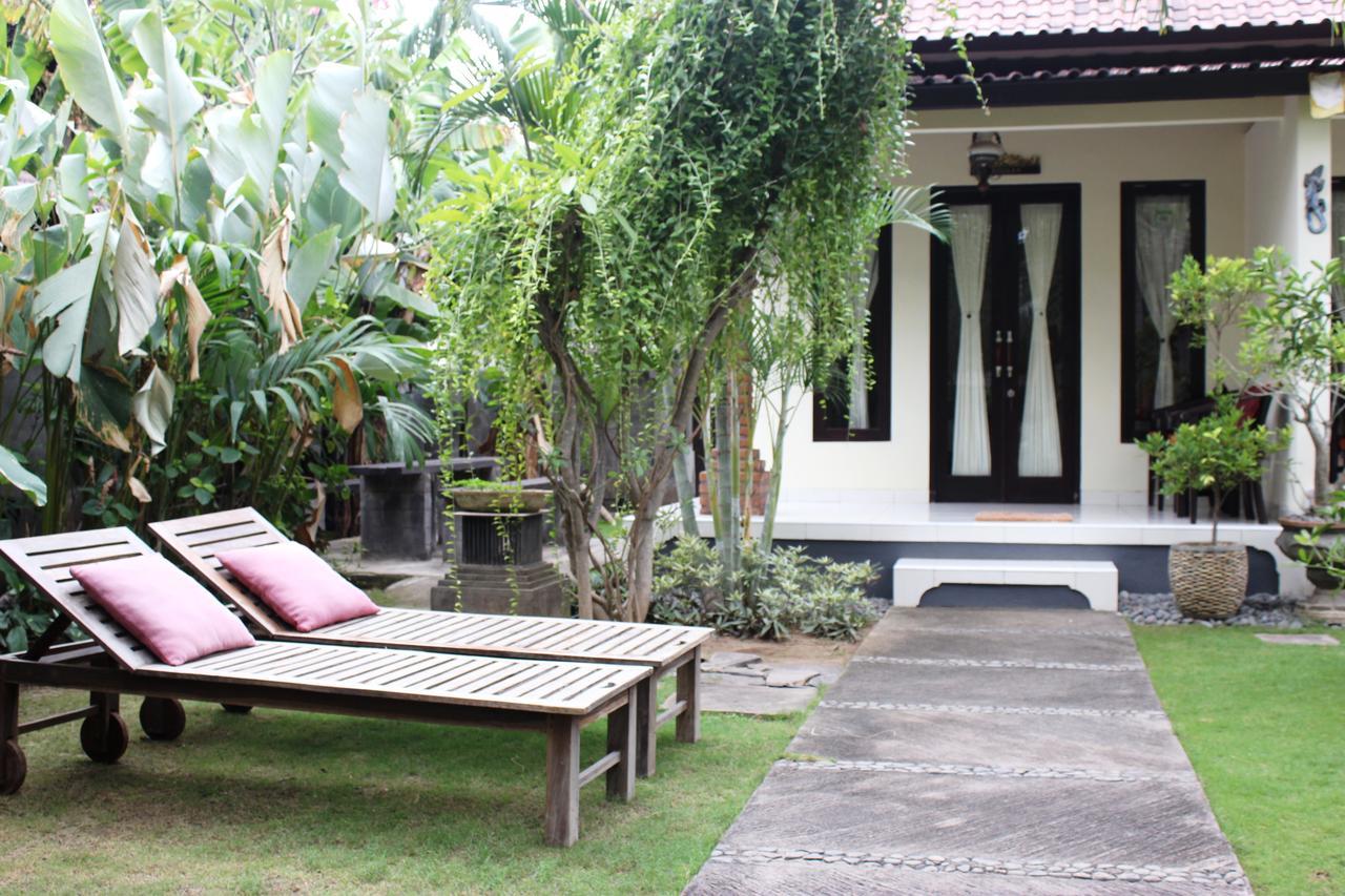 Giri Sari Guest House Pemuteran Exterior foto